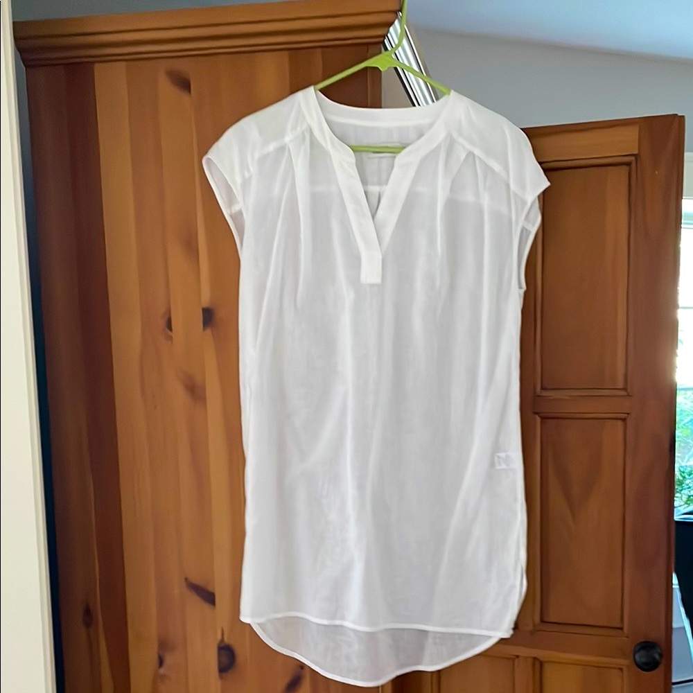 Vineyard Vines white beach cover-up